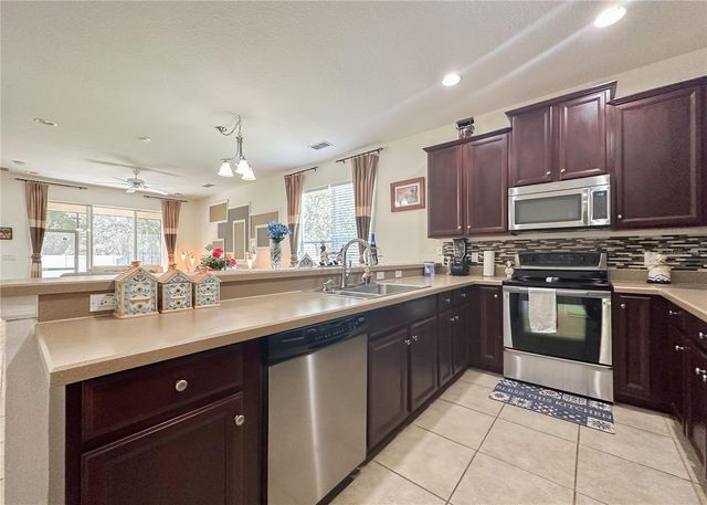 312 SILVERDALE AVENUE, Winter Garden, FL 34787