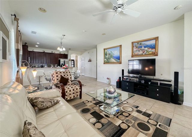 312 SILVERDALE AVENUE, Winter Garden, FL 34787