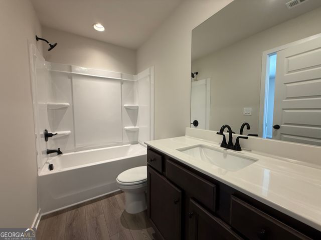325 Brook Landing Circle, Auburn, GA 30011