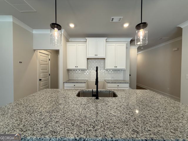 325 Brook Landing Circle, Auburn, GA 30011