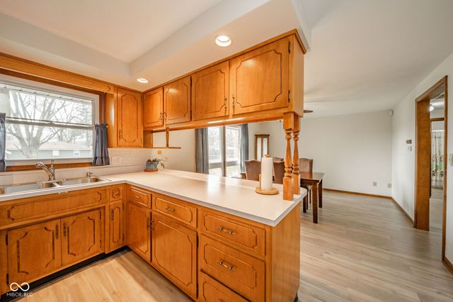 1615 E 44th Street, Anderson, IN 46013