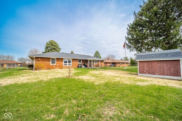 1615 E 44th Street, Anderson, IN 46013