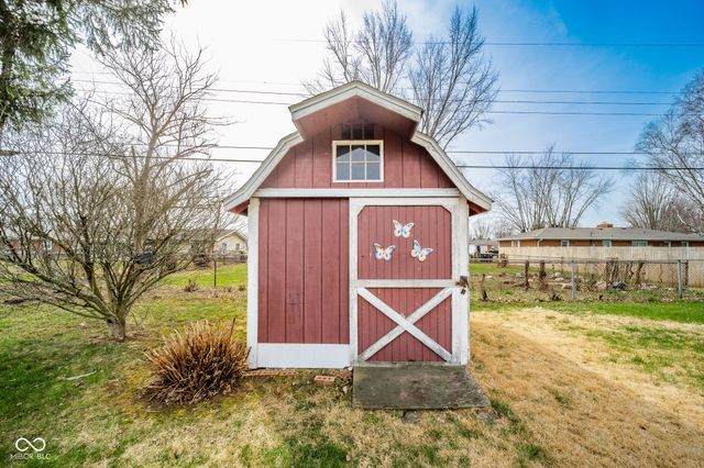 1615 E 44th Street, Anderson, IN 46013