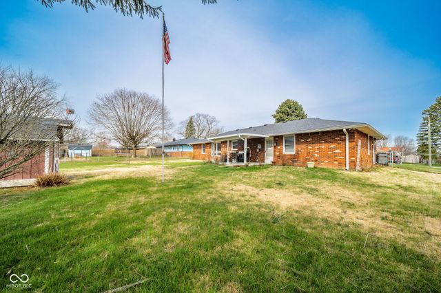 1615 E 44th Street, Anderson, IN 46013