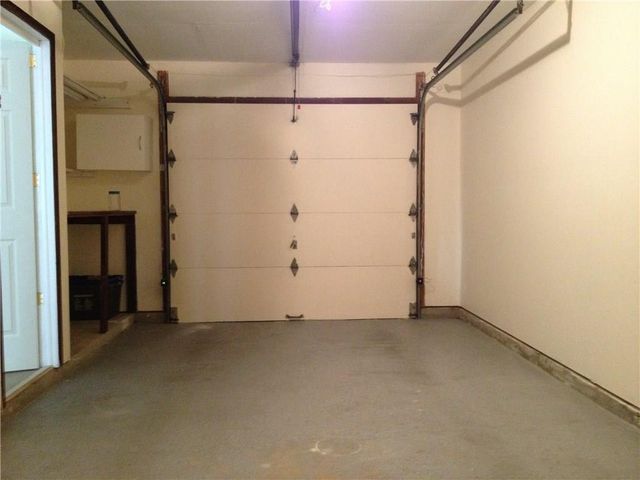 60 Lawn Avenue 24, Stamford, CT 06902