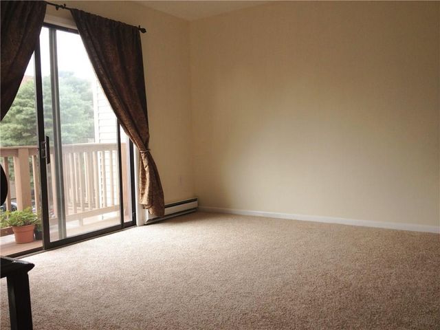 60 Lawn Avenue 24, Stamford, CT 06902