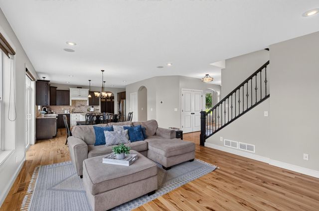 2100 Belmont Avenue NW, Prior Lake, MN 55372