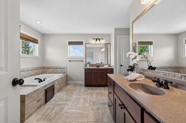 2100 Belmont Avenue NW, Prior Lake, MN 55372