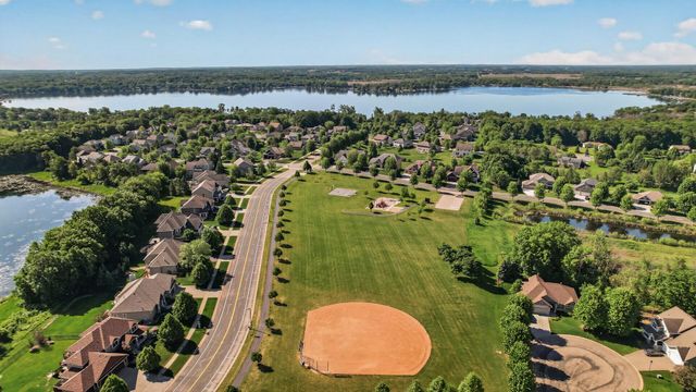 2100 Belmont Avenue NW, Prior Lake, MN 55372