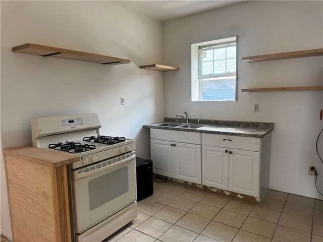 792 Atwells Avenue, Providence, RI 02909