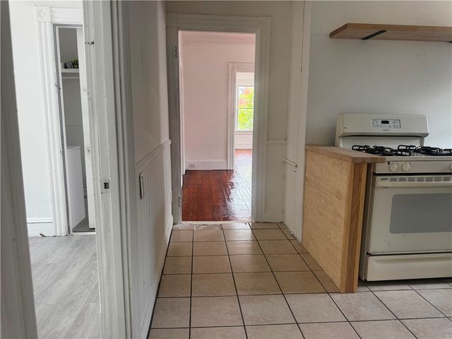 792 Atwells Avenue, Providence, RI 02909