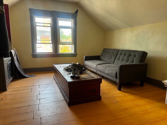 792 Atwells Avenue, Providence, RI 02909
