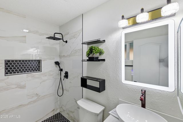 4920 W Michigan Avenue, Glendale, AZ 85308