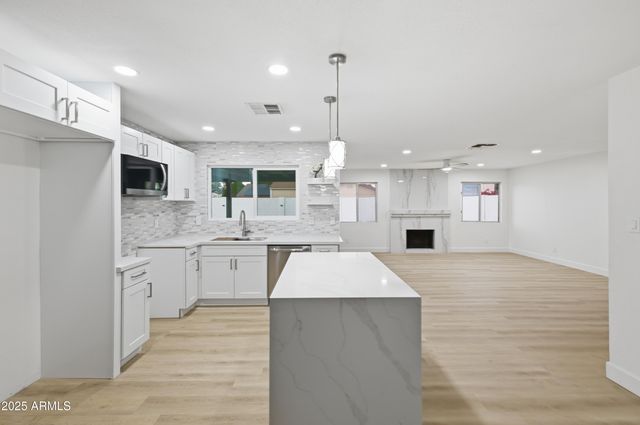 4920 W Michigan Avenue, Glendale, AZ 85308