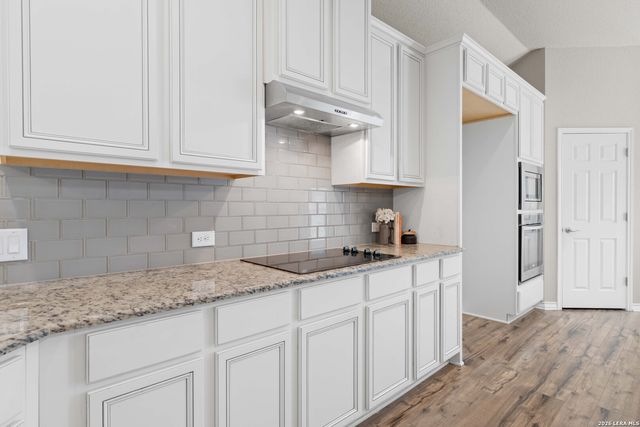 6122 Lowrie Block, San Antonio, TX 78239