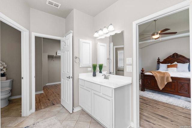 6122 Lowrie Block, San Antonio, TX 78239