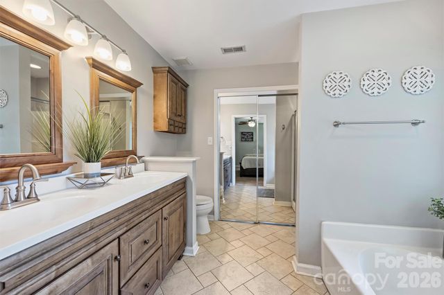 6000 Burnt Mill Run, Matthews, NC 28104