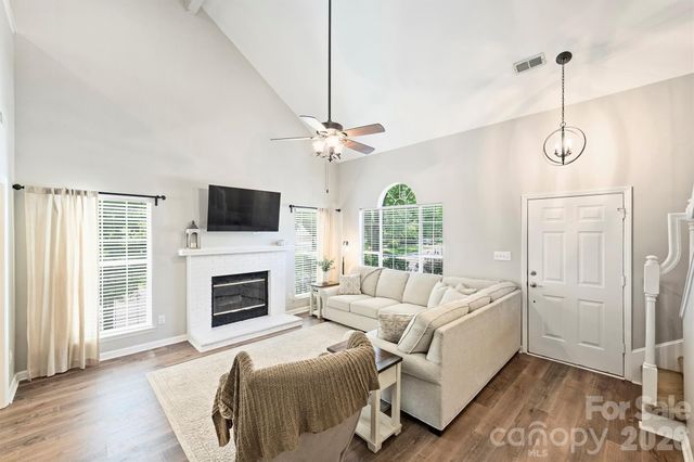 6000 Burnt Mill Run, Matthews, NC 28104