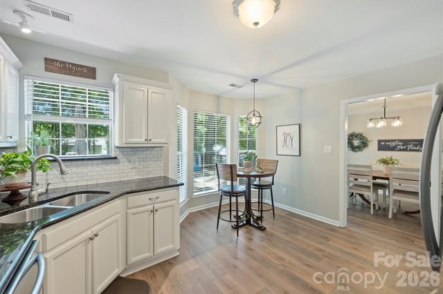 6000 Burnt Mill Run, Matthews, NC 28104