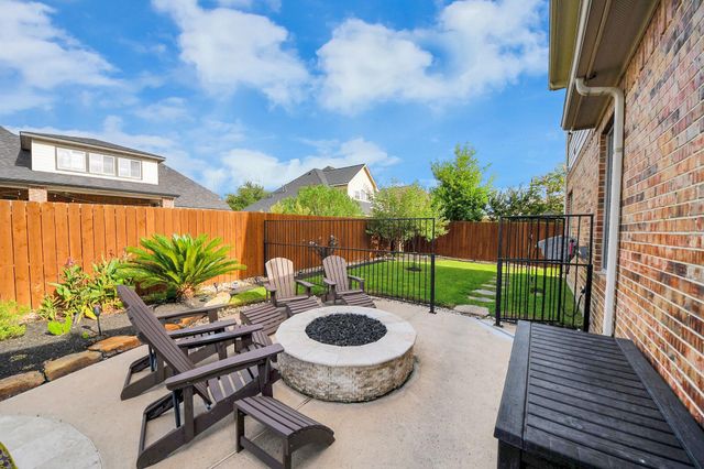 9303 Georgetown Glen Circle, Cypress, TX 77433