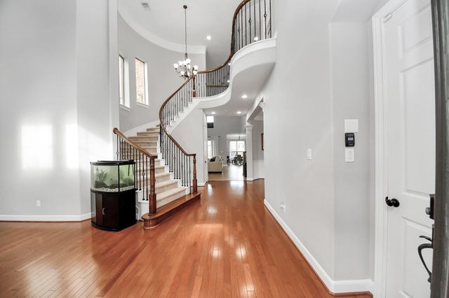 9303 Georgetown Glen Circle, Cypress, TX 77433