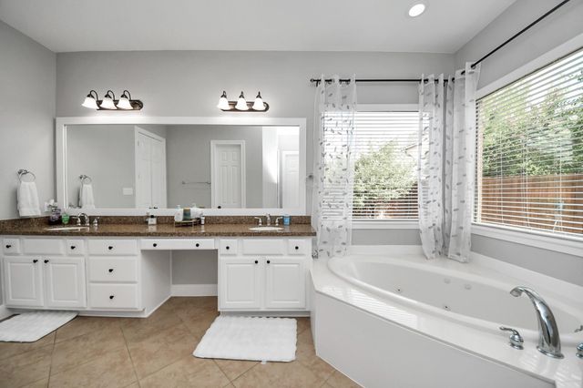 9303 Georgetown Glen Circle, Cypress, TX 77433