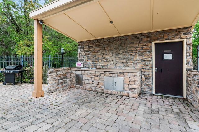 1810 NW 23RD BOULEVARD Bldg 5, 211, Gainesville, FL 32605