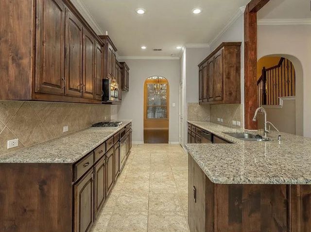 2817 Pioneer Drive, Denton, TX 76210