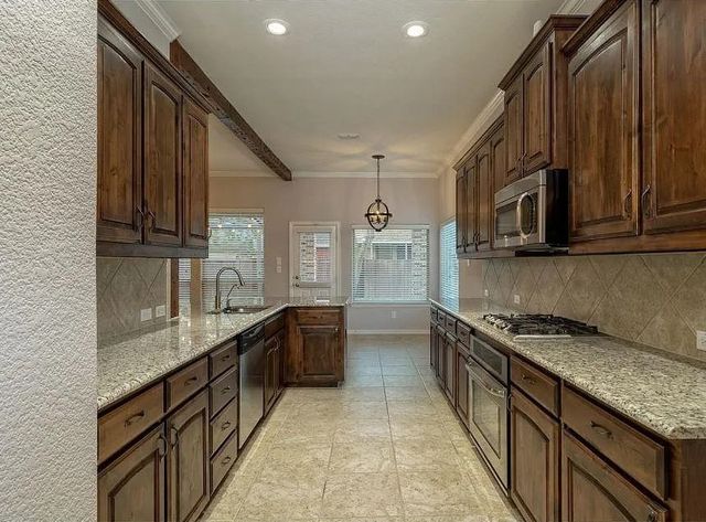 2817 Pioneer Drive, Denton, TX 76210