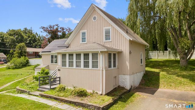 4 Gloria Road, Cromwell, CT 06416