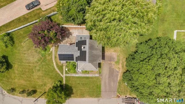 4 Gloria Road, Cromwell, CT 06416