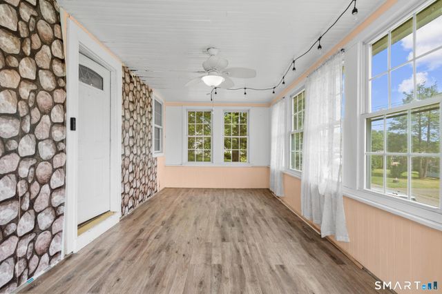 4 Gloria Road, Cromwell, CT 06416