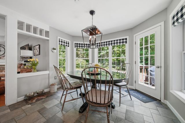 24 Gardensong Drive, Hooksett, NH 03106