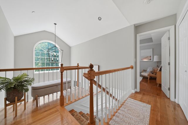 24 Gardensong Drive, Hooksett, NH 03106