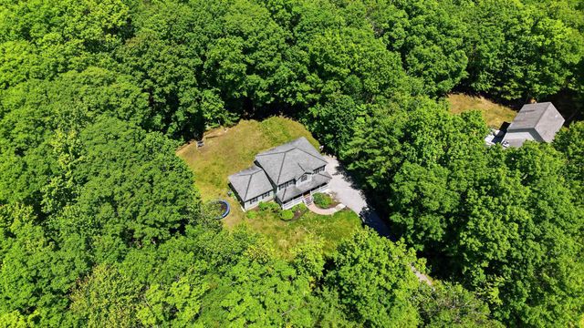 24 Gardensong Drive, Hooksett, NH 03106