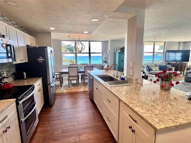 1147 Hillsboro Mile 214, Hillsboro Beach, FL 33062