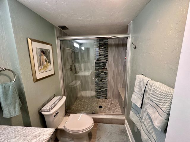 1147 Hillsboro Mile 214, Hillsboro Beach, FL 33062