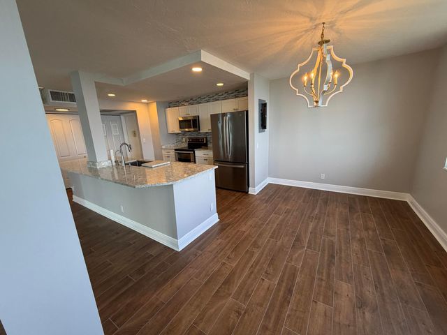 1147 Hillsboro Mile 214, Hillsboro Beach, FL 33062