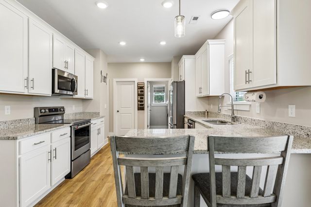 710 Vrabel Rd, Murfreesboro, TN 37130