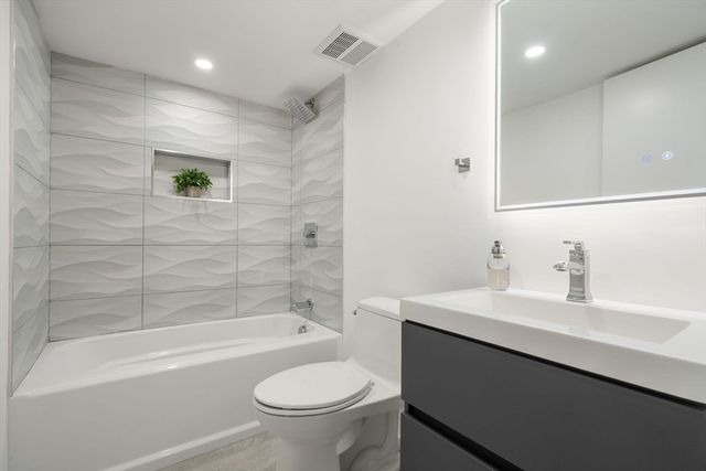 29 Hanson Road, Newton, MA 02459