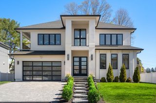 29 Hanson Road, Newton, MA 02459