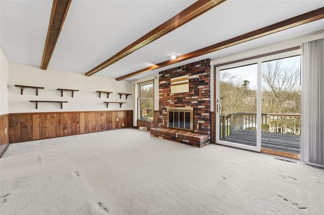 15 Holly Ridge Rd, N Franklin Twp, PA 15301