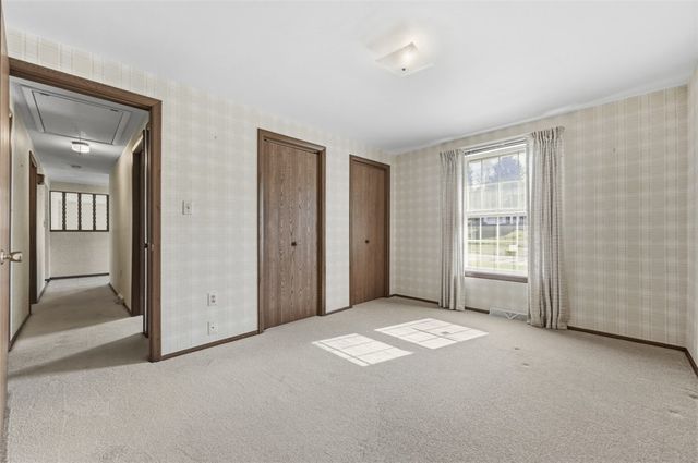 15 Holly Ridge Rd, N Franklin Twp, PA 15301