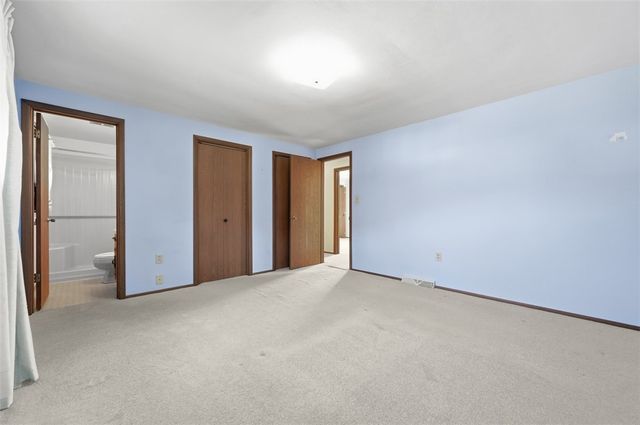 15 Holly Ridge Rd, N Franklin Twp, PA 15301