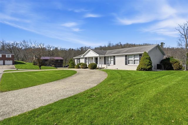 15 Holly Ridge Rd, N Franklin Twp, PA 15301