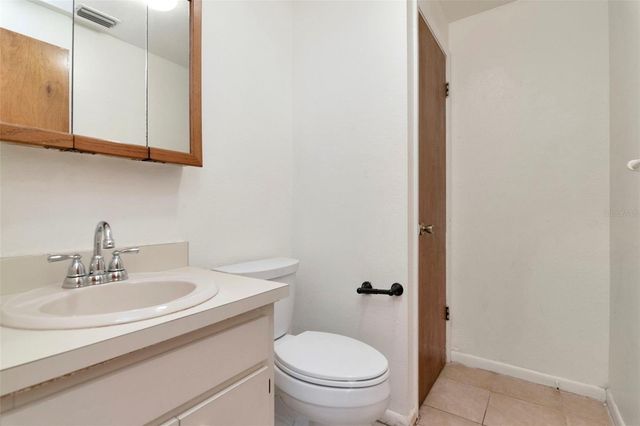 3907 W PINE STREET, Tampa, FL 33607