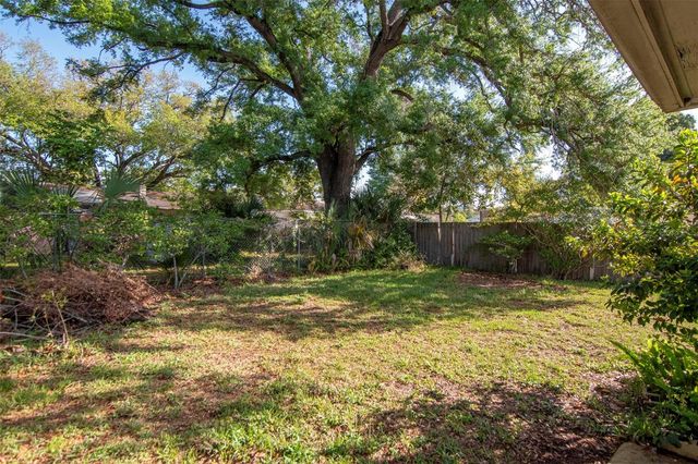 3907 W PINE STREET, Tampa, FL 33607