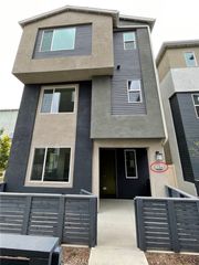 2104 Lacy Crossing Drive, Santa Ana, CA 92701