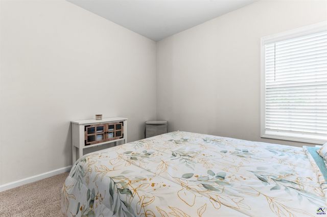 104 Pearl Moss Lane, Kathleen, GA 31047