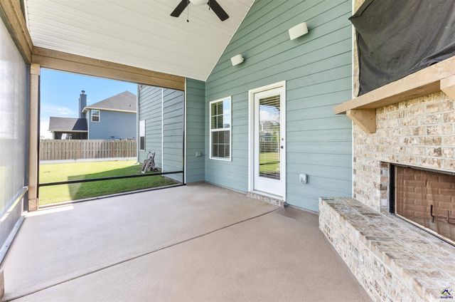 104 Pearl Moss Lane, Kathleen, GA 31047